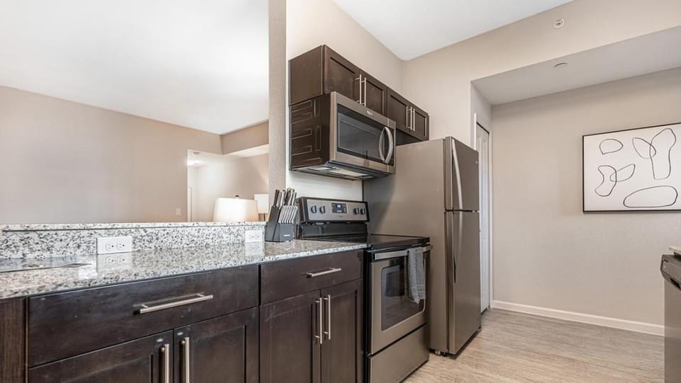 Landing - Modern Apartment with Amazing Amenities (ID8481X49) Apartment in Fort Myers