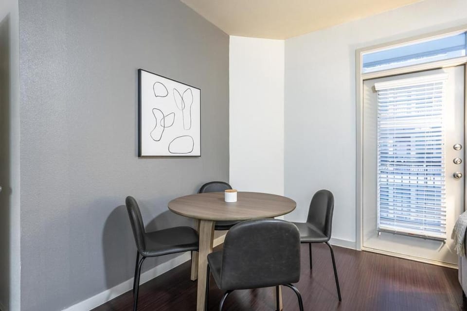 Landing - Modern Apartment with Amazing Amenities (ID5045X8) Apartment in San Antonio