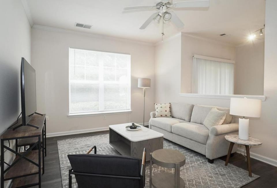 Landing - Modern Apartment with Amazing Amenities (ID2618X60) Apartment in Durham