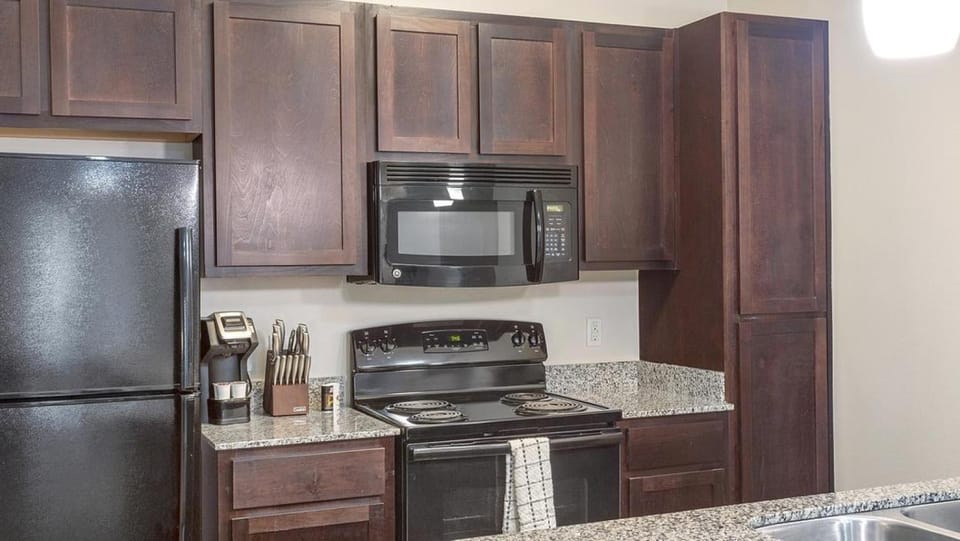 Landing - Modern Apartment with Amazing Amenities (ID3128X45) Apartment in Round Rock