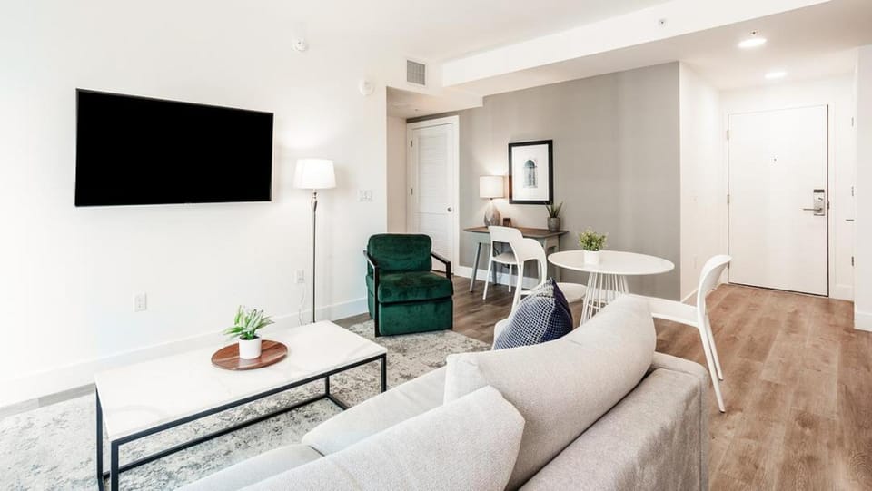 Landing - Modern Apartment with Amazing Amenities (ID748) Apartment in Fort Lauderdale