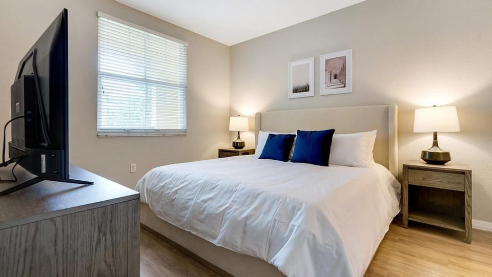 Landing - Modern Apartment with Amazing Amenities (ID2089X70) Apartment in Plantation
