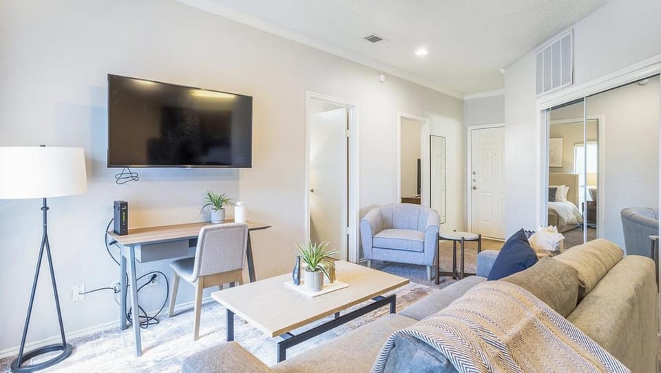 Landing - Modern Apartment with Amazing Amenities (ID8661X82) Apartment in Georgetown