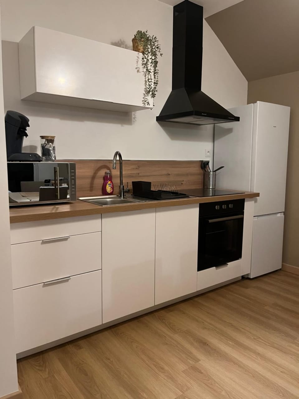 Kitchen or kitchenette