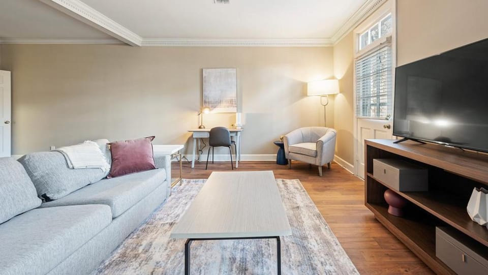 Landing - Modern Apartment with Amazing Amenities (ID7786X36) Apartment in Nashville