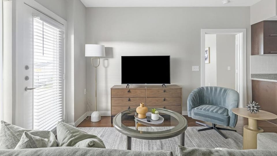 Landing - Modern Apartment with Amazing Amenities (ID4945X32) Apartment in Leander