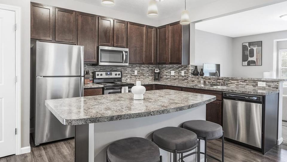 Landing - Modern Apartment with Amazing Amenities (ID9540X31) Apartment in Sunbury