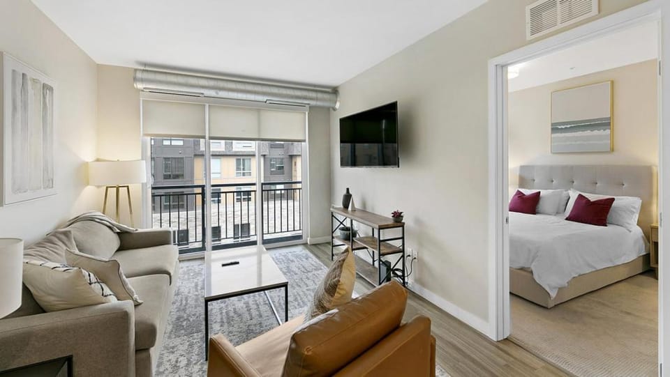 Landing - Modern Apartment with Amazing Amenities (ID4128X08) Apartment in Golden Valley