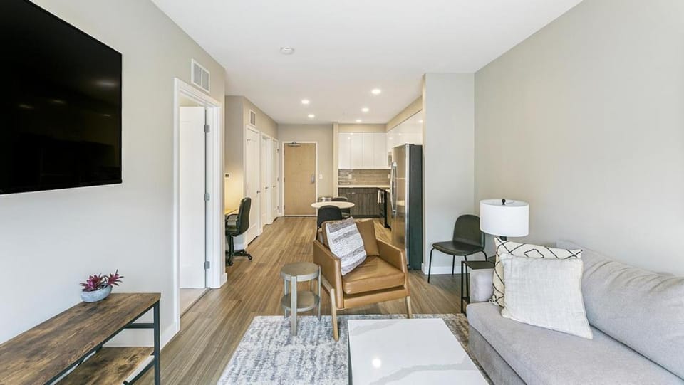 Landing - Modern Apartment with Amazing Amenities (ID4128X08) Apartment in Golden Valley