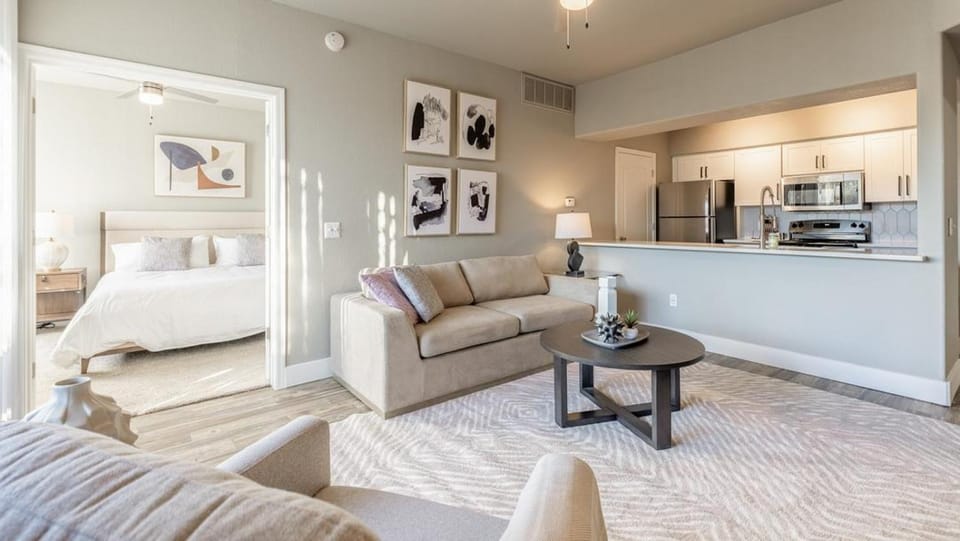 Landing - Modern Apartment with Amazing Amenities (ID8503X80) Apartment in Phoenix