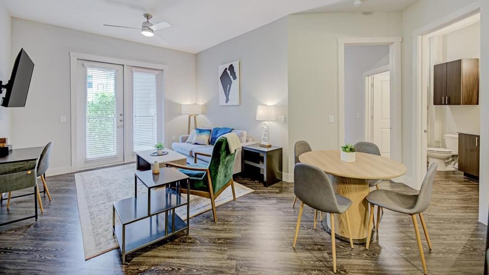 Landing - Modern Apartment with Amazing Amenities (ID5411) Apartment in Fort Worth