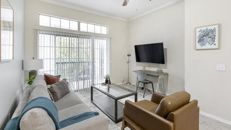 Landing - Modern Apartment with Amazing Amenities (ID2650X2) Apartment in Plano