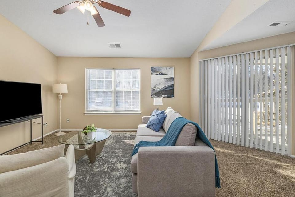 Landing - Modern Apartment with Amazing Amenities (ID8457) Apartment in Missouri