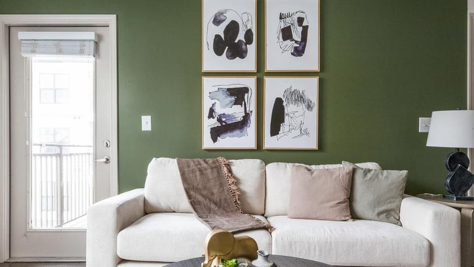 Landing - Modern Apartment with Amazing Amenities (ID9214X39) Apartment in Brentwood