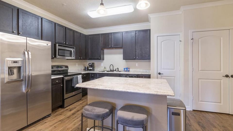 Landing - Modern Apartment with Amazing Amenities (ID9748X90) Apartment in Jacksonville