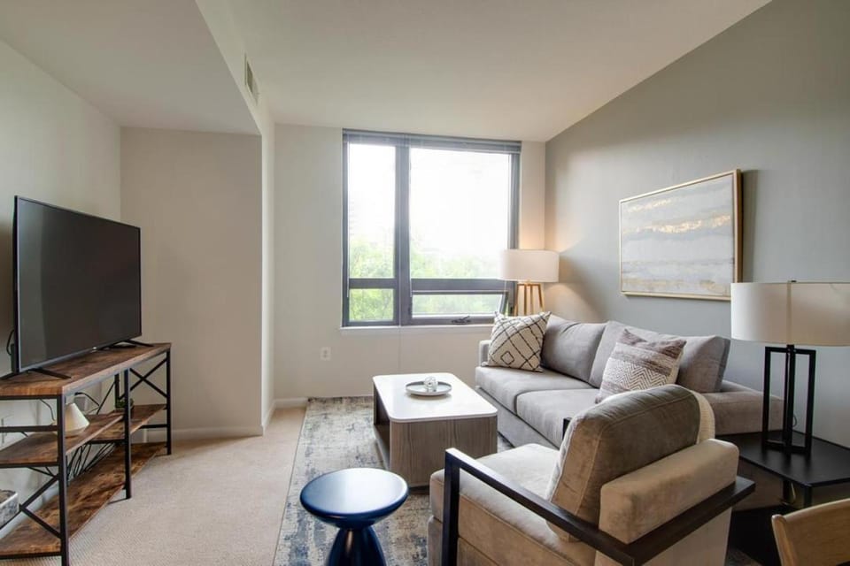 Landing - Modern Apartment with Amazing Amenities (ID2402X12) Apartment in Arlington