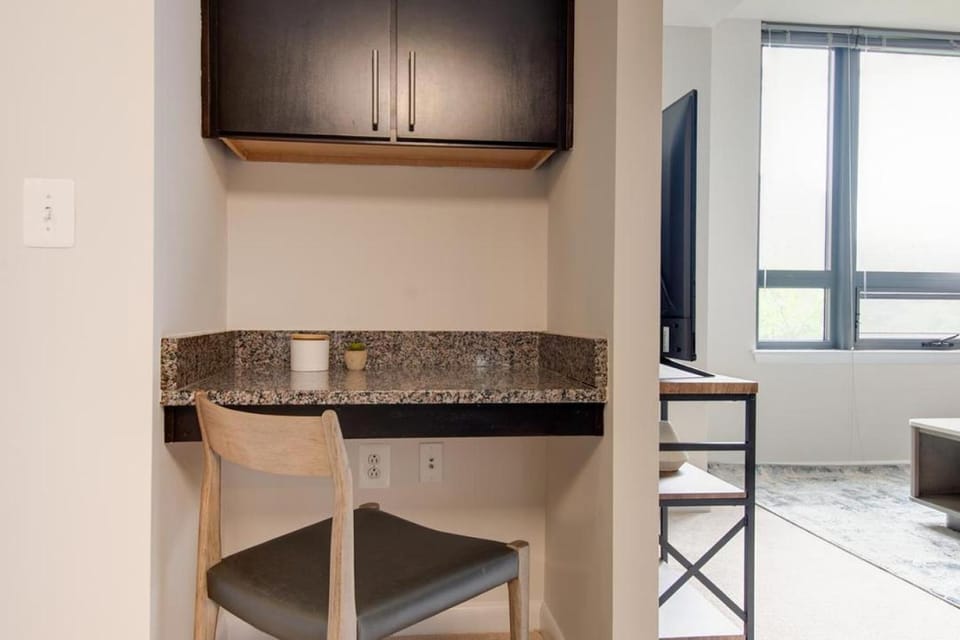 Landing - Modern Apartment with Amazing Amenities (ID2402X12) Apartment in Arlington