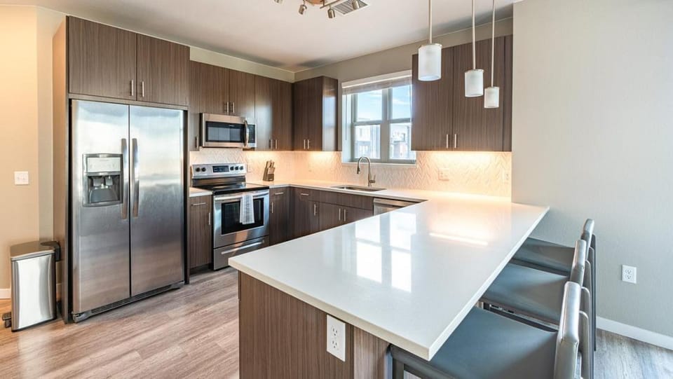 Landing - Modern Apartment with Amazing Amenities (ID1298) Apartment in Commerce City
