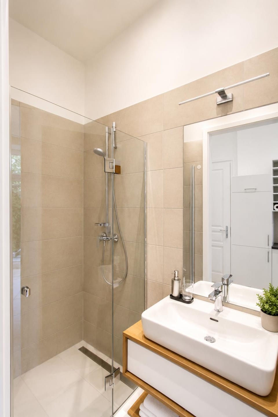 Shower, Bathroom, towels