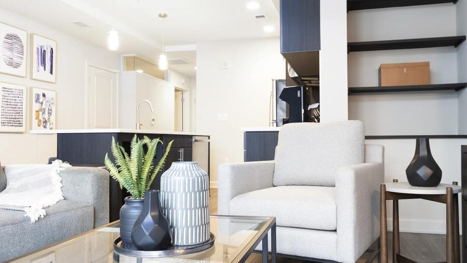 Landing - Modern Apartment with Amazing Amenities (ID8555X85) Apartment in Tysons