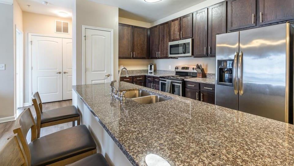 Landing - Modern Apartment with Amazing Amenities (ID8445X18) Apartment in Wake Forest