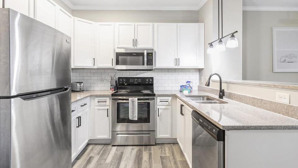 Landing - Modern Apartment with Amazing Amenities (ID7327X28) Apartment in Wake Forest