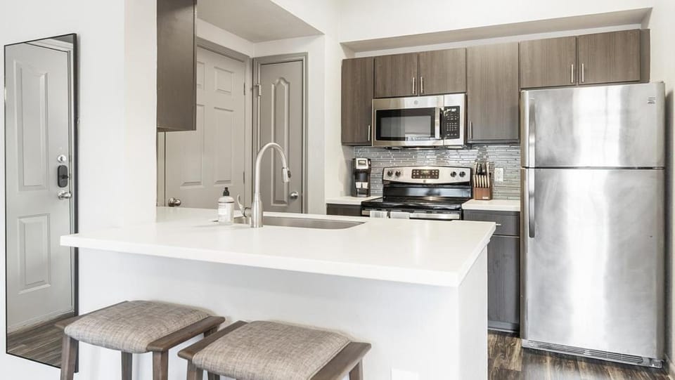 Landing - Modern Apartment with Amazing Amenities (ID9500X72) Apartment in Cedar Park