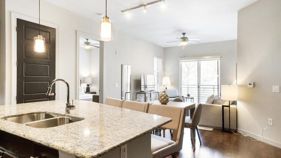Landing - Modern Apartment with Amazing Amenities (ID8710X77) Apartment in The Woodlands