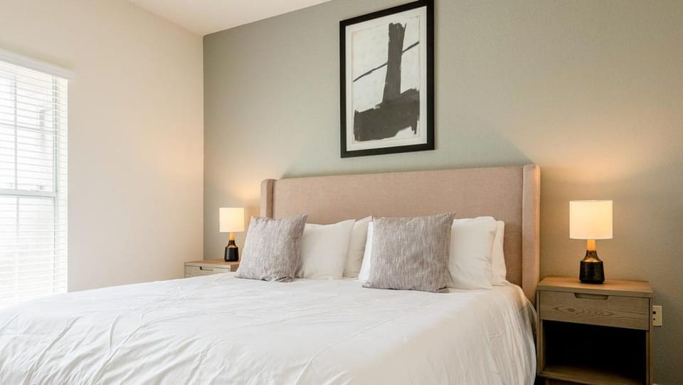 Landing - Modern Apartment with Amazing Amenities (ID4901X64) Apartment in Cedar Park