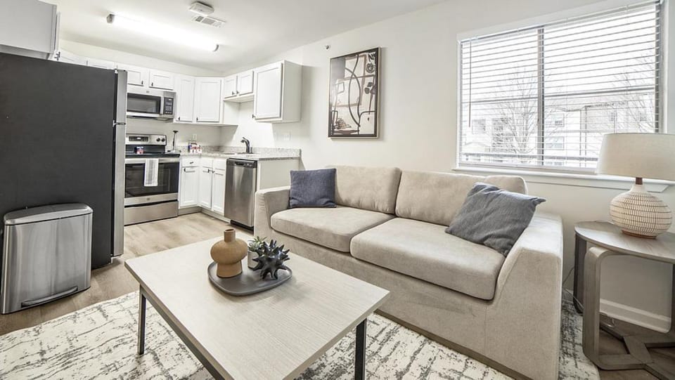 Landing - Modern Apartment with Amazing Amenities (ID1292X514) Apartment in Lexington