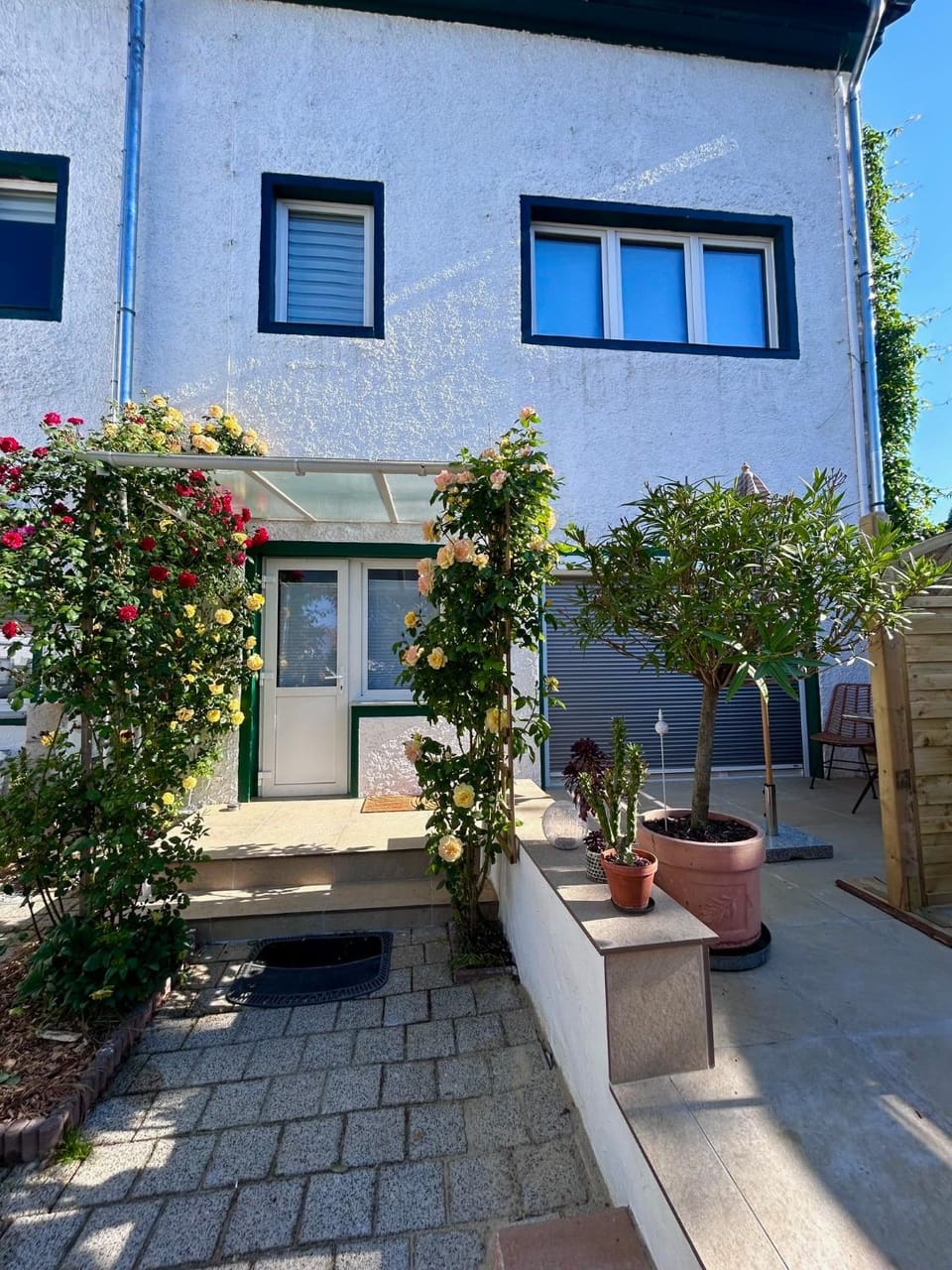 Property building, Balcony/Terrace
