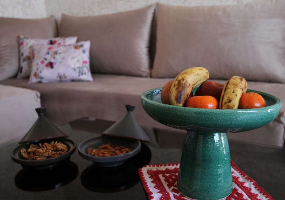 appartement confort calme propre WIFI Apartment in Marrakesh