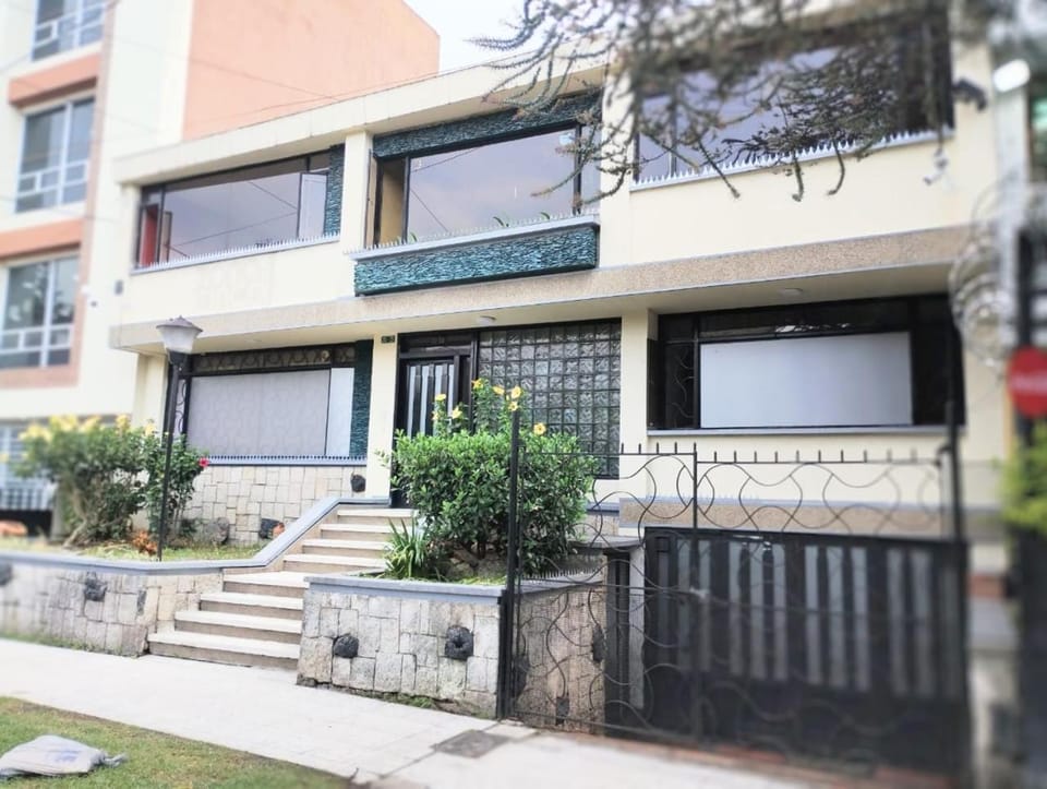 Property building, Facade/entrance