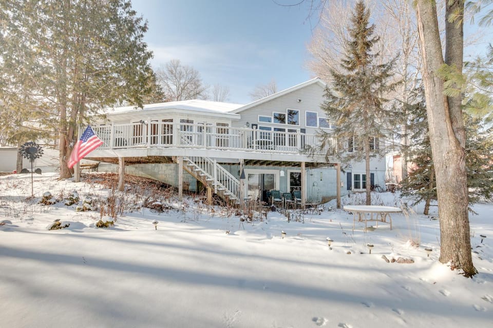 Lakefront Tomahawk Getaway w/ Deck & 2 Fireplaces! House in Wisconsin