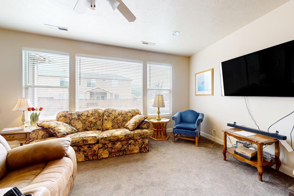 Mtn-View Cedar City Home: Dogs Welcome! House in Cedar City