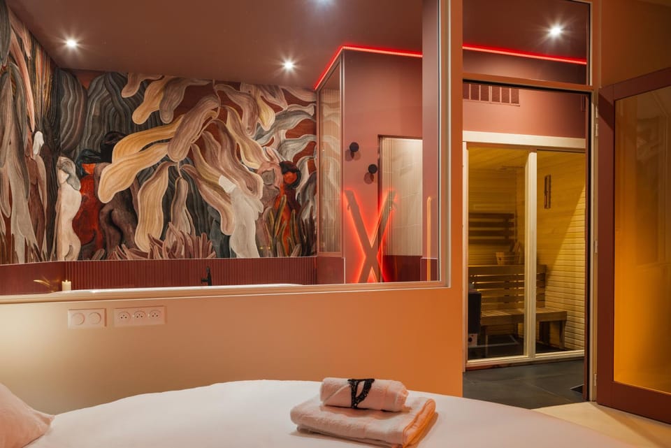 Bed, Massage, Massage, Sauna, Sauna, Bathroom, Spa and wellness centre/facilities, Spa and wellness centre/facilities, towels