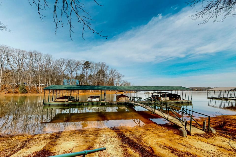 Boat Dock: Lake-View Retreat 5 Mi to Dtwn Clemson House in Pickens County