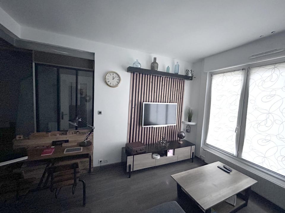 Communal lounge/ TV room, TV and multimedia, Living room