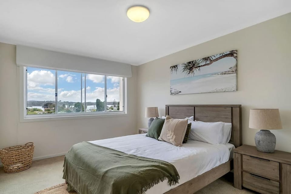 Clyde Bay Views Batemans Bay Escape House in Batemans Bay
