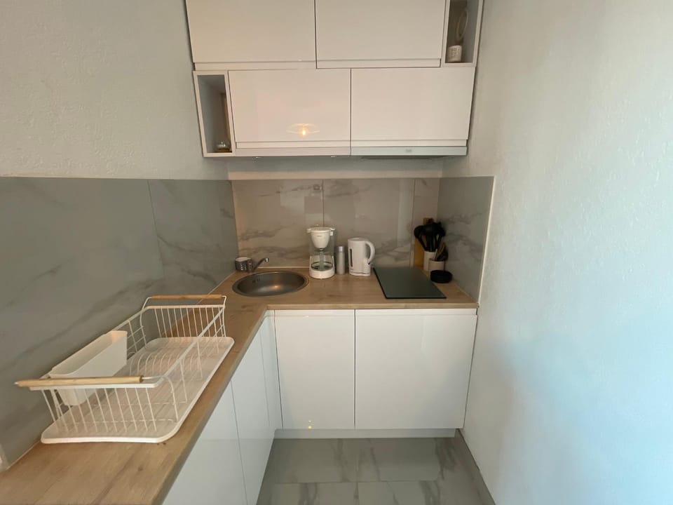 Appartement 2 pièces cabine avec parking privé à Sète - FR-1-338-554 Cabin in Occitanie