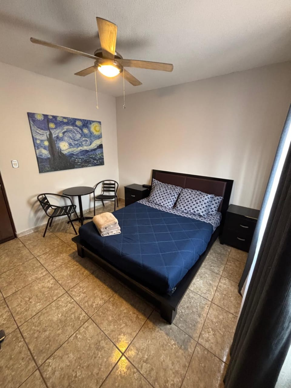 Photo of the whole room, Seating area, Bedroom