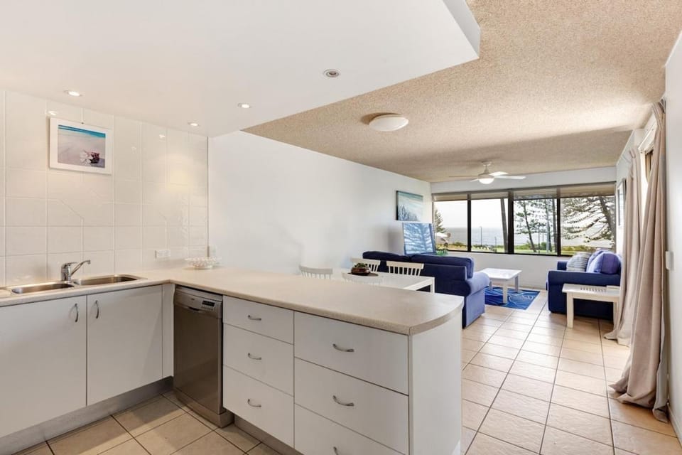 Bellardoo12- Mooloolaba Beach Apartment in Sunshine Coast