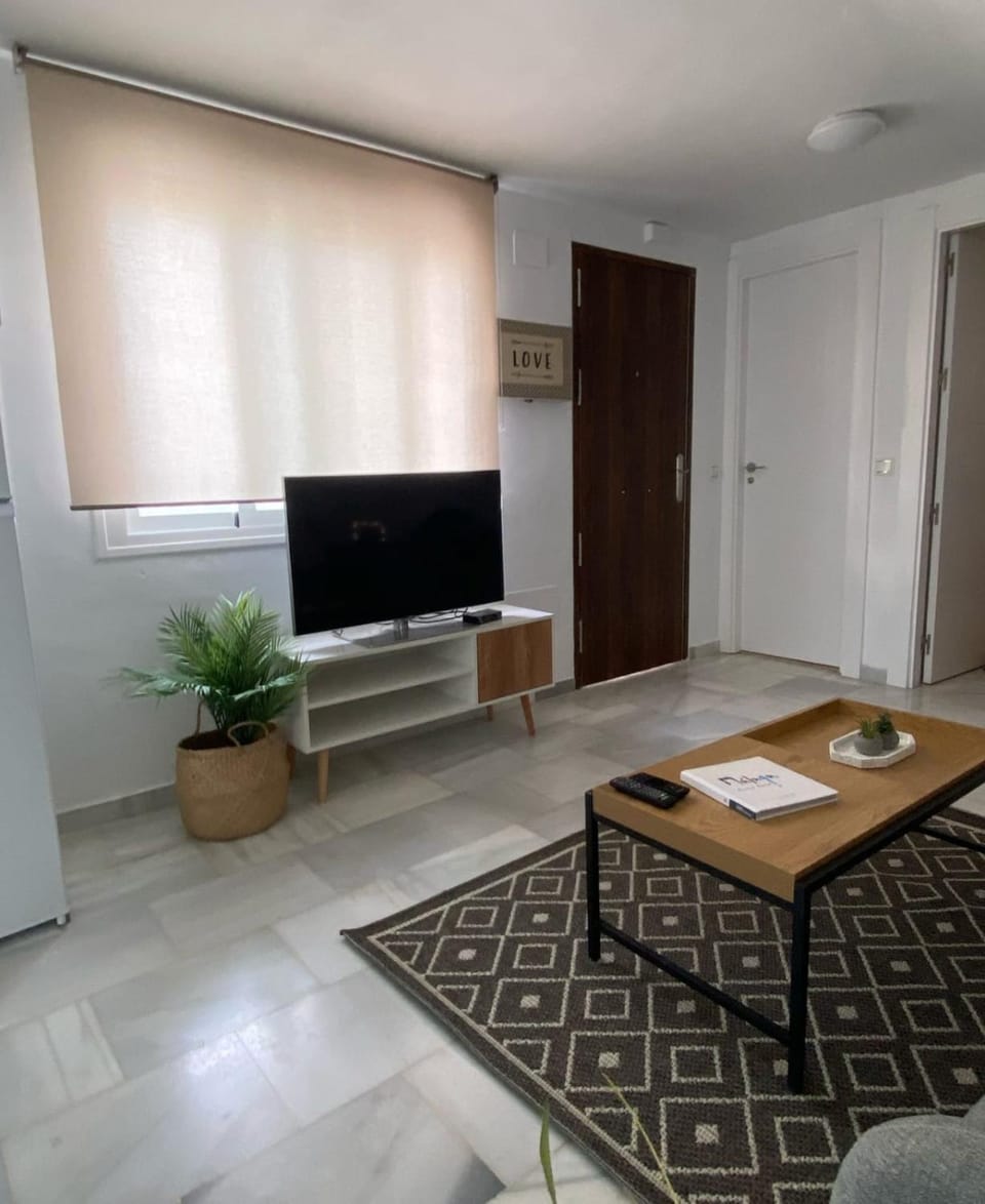 Communal lounge/ TV room, Living room, Lounge or bar