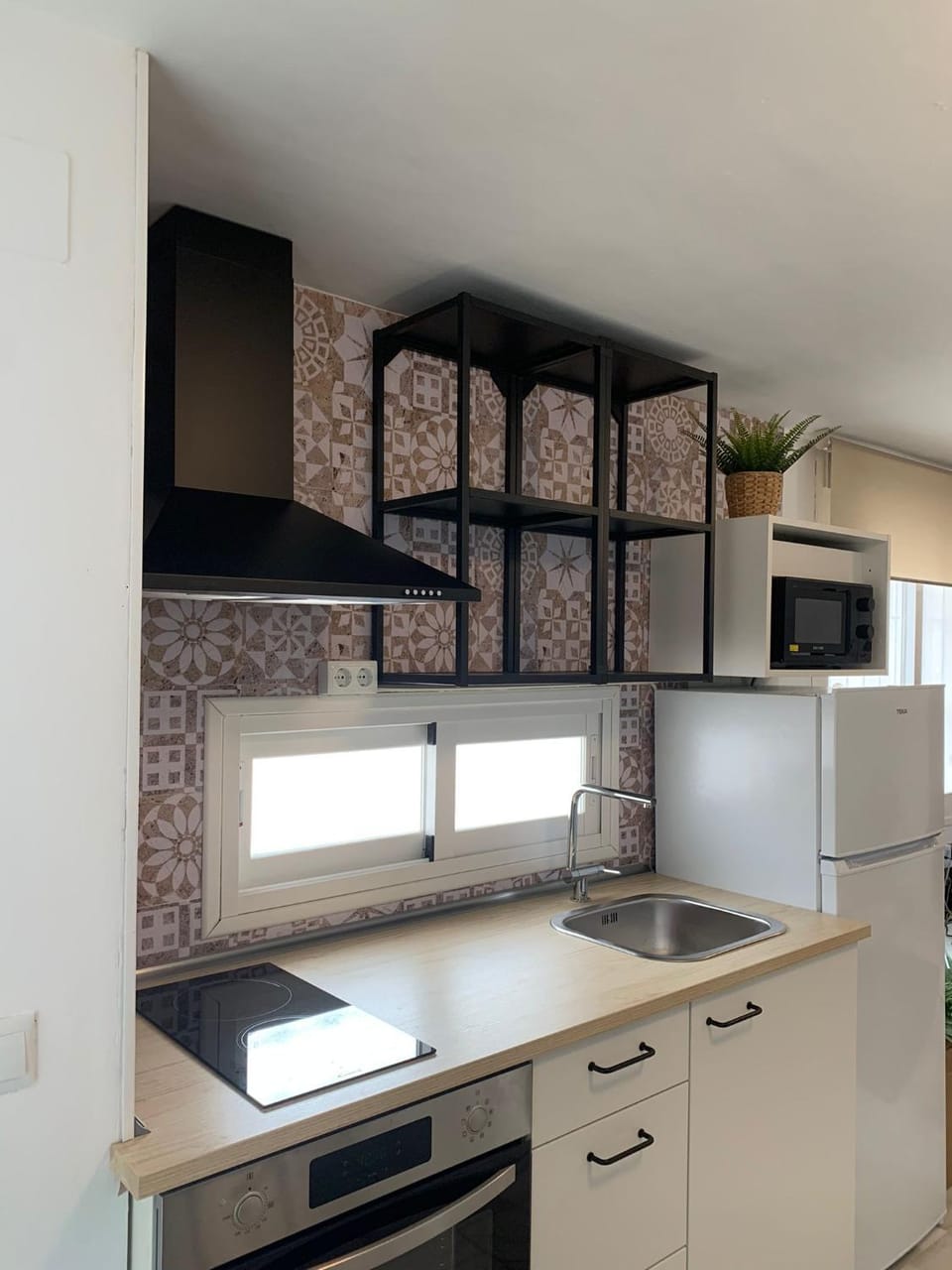 Kitchen or kitchenette, minibar, oven, pet friendly, stove, kitchen