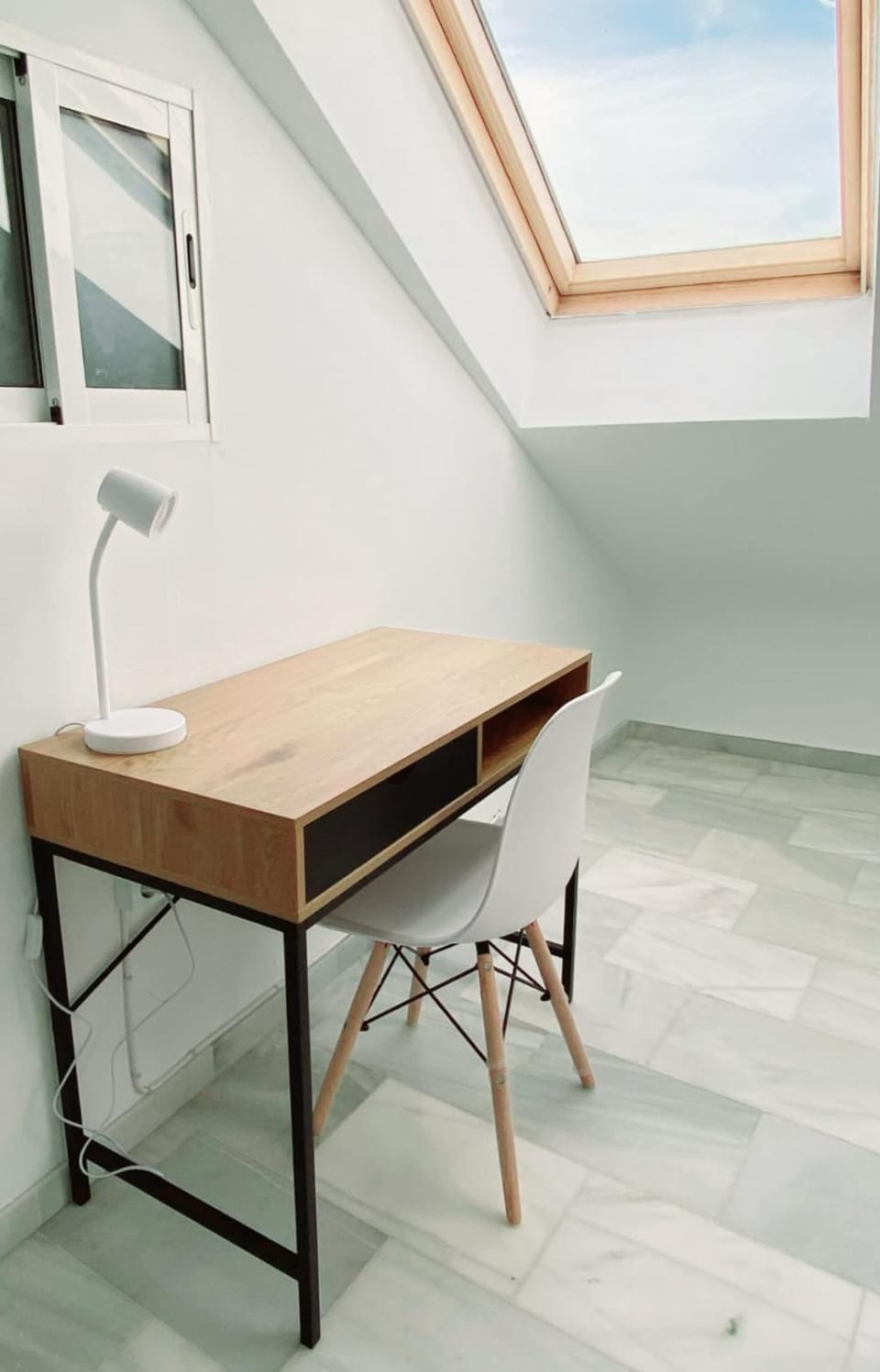 Bird's eye view, View (from property/room), Seating area, Quiet street view