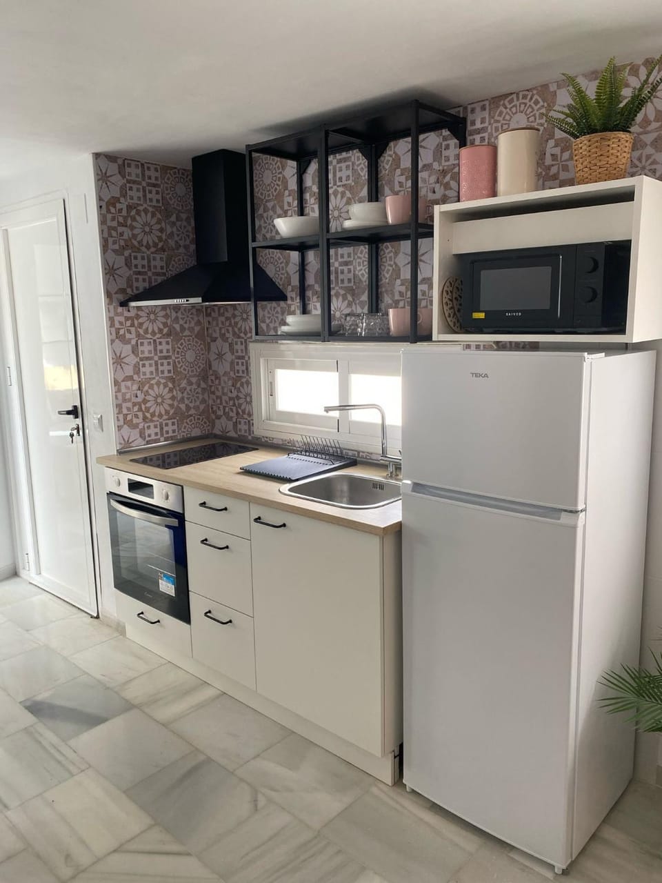 Kitchen or kitchenette, Food, minibar, oven, pet friendly, stove