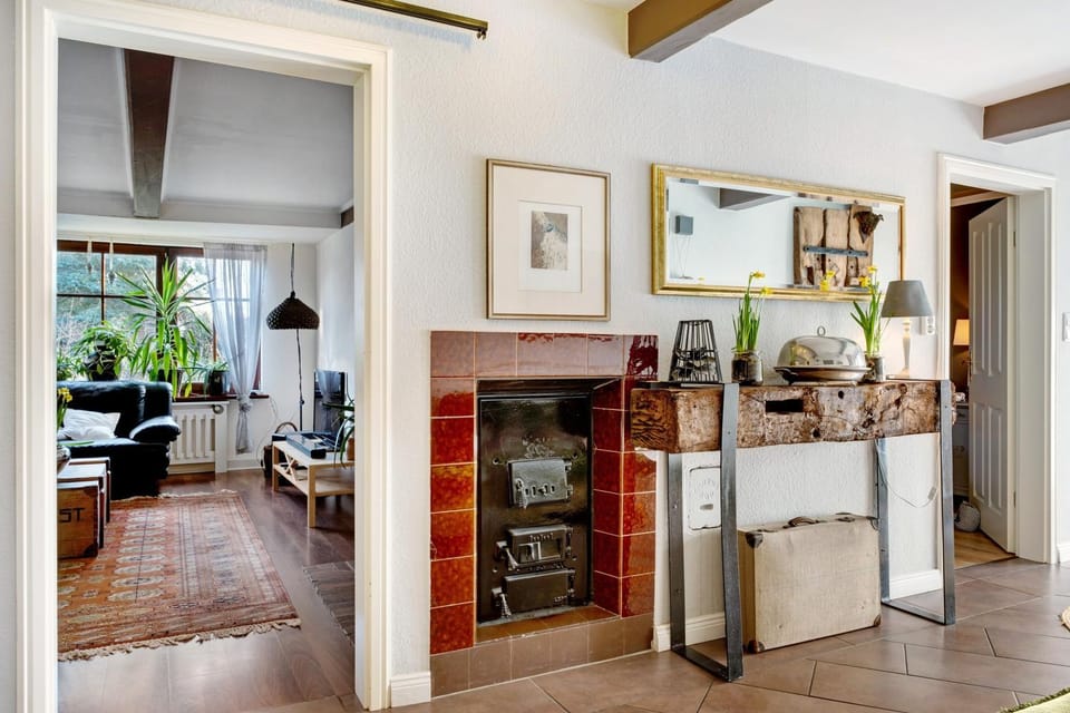 Property building, Living room