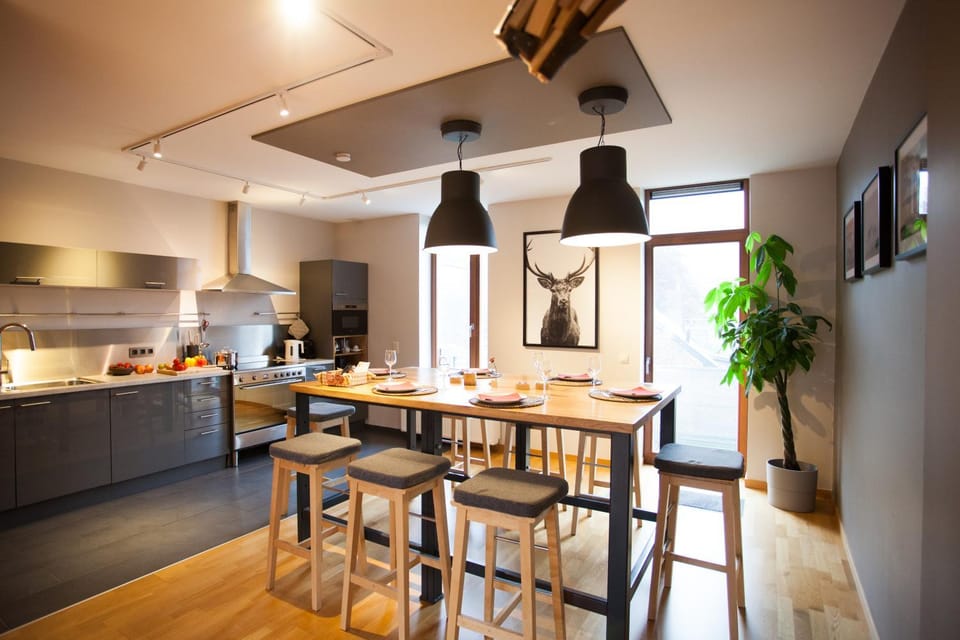 Dining area, kitchen