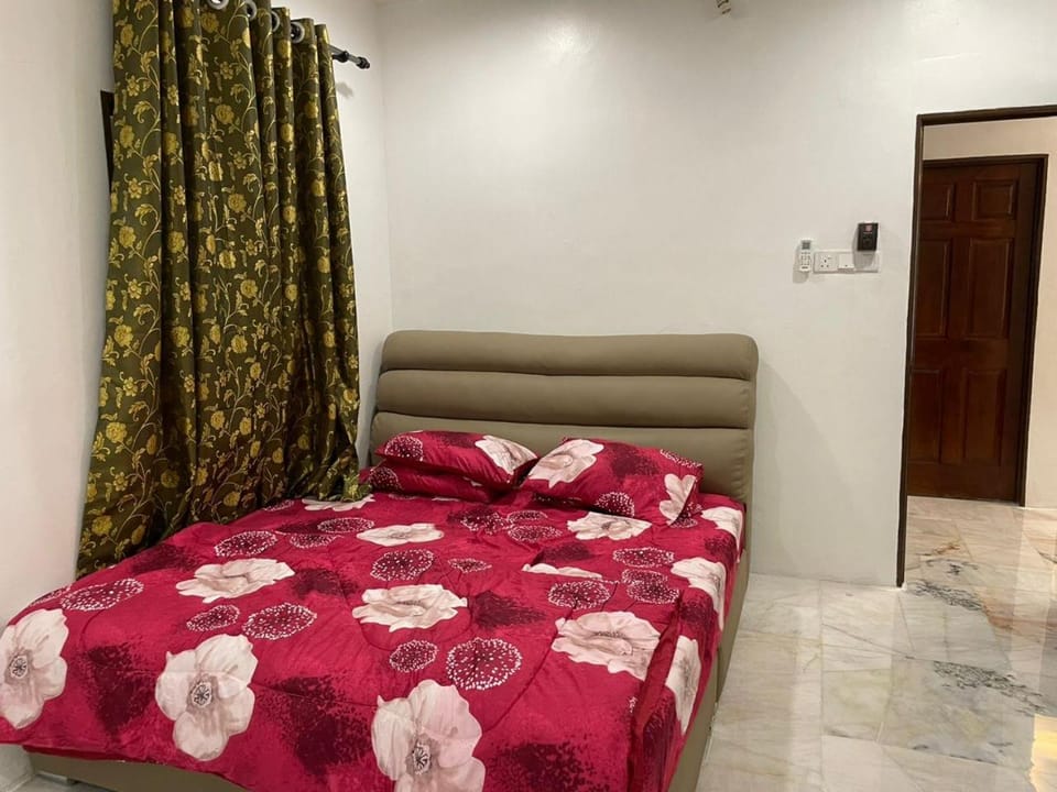 Sepang Putra Bagan Lalang Semi D House House in Negeri Sembilan, Malaysia