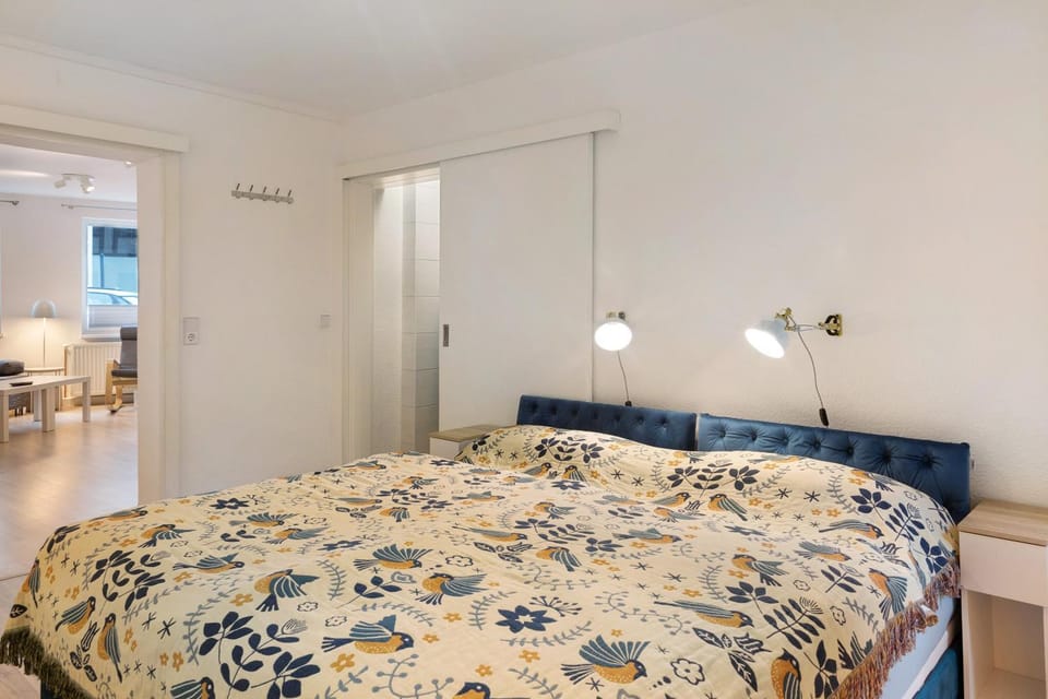 Living room, Bedroom